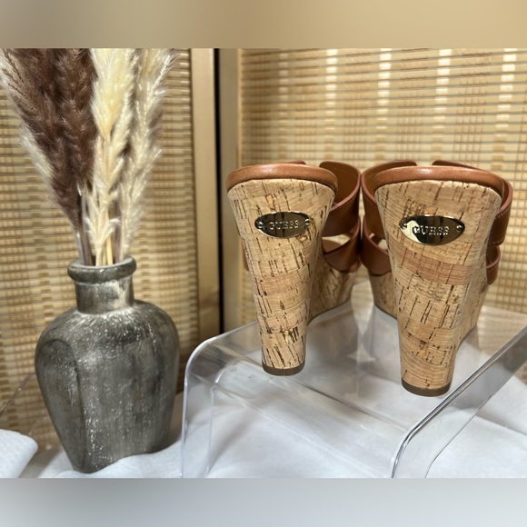 Guess “Eadra” Wedges, Size: 9.5 👡 - Picture 3 of 7